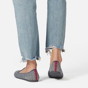 Rothy’s “The Loafer” Charcoal Grid Retired Print. Size 8.5